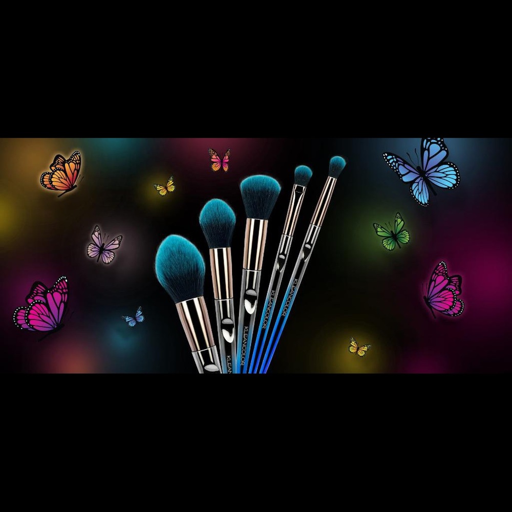Blue brushes